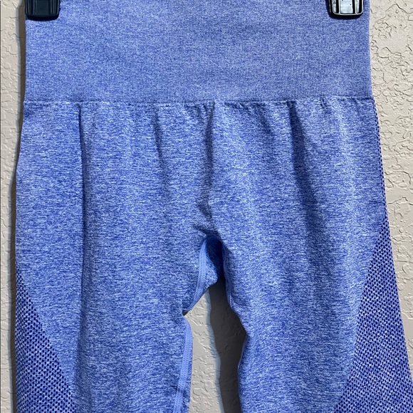 SOLD 🚫 High Rise Seamless Leggings - Picture 8 of 12